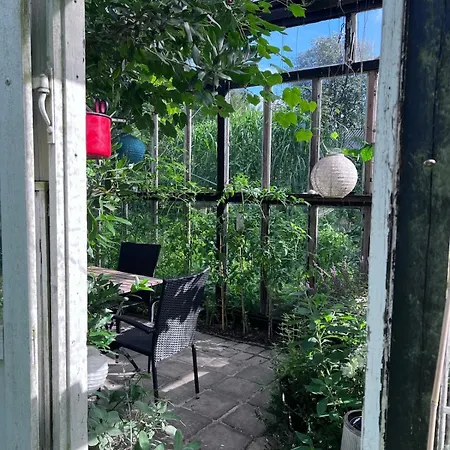 Tiny House In A Large Garden Close To Copenhagen