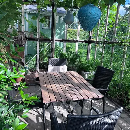 Tiny House In A Large Garden Close To Copenhagen Apartment *